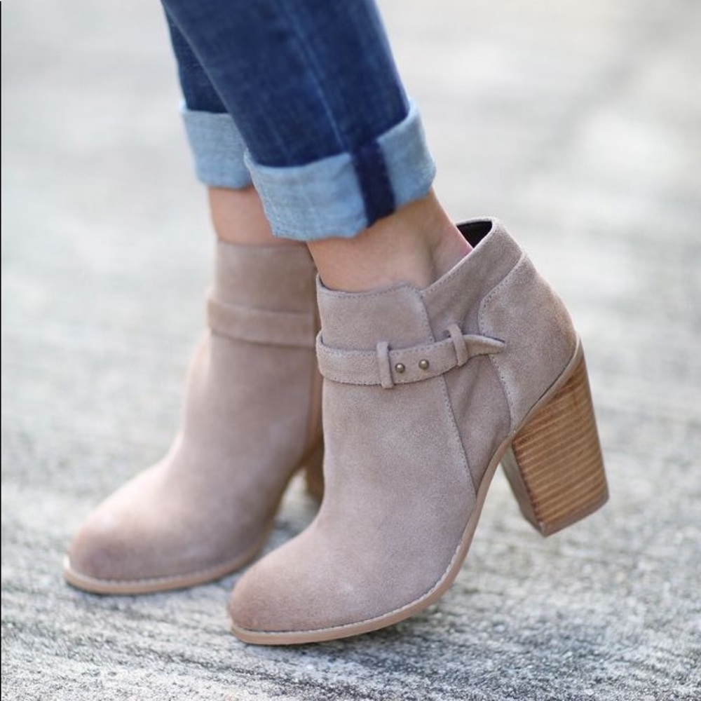 Sold Society Lyriq Bootie size 8M